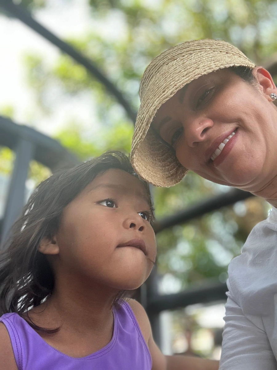 Sylvana Chimenti with a child in Honduras